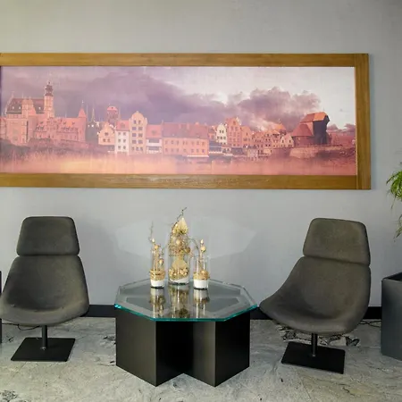 Maya's Flats & 33 - Granaria *