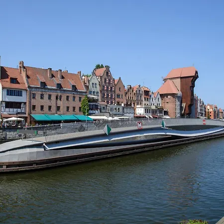 Lägenhet Maya's Flats & 33 - Granaria