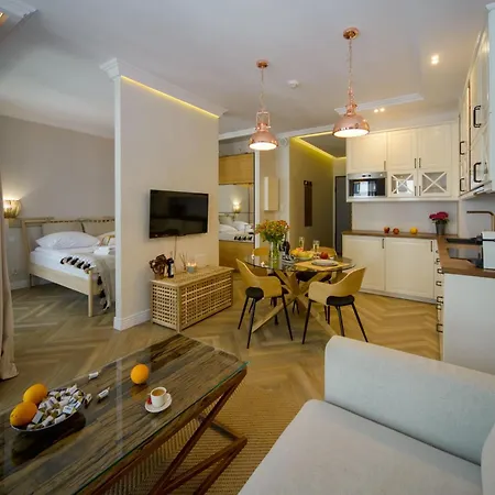 Maya's Flats & 33 - Granaria Appartement