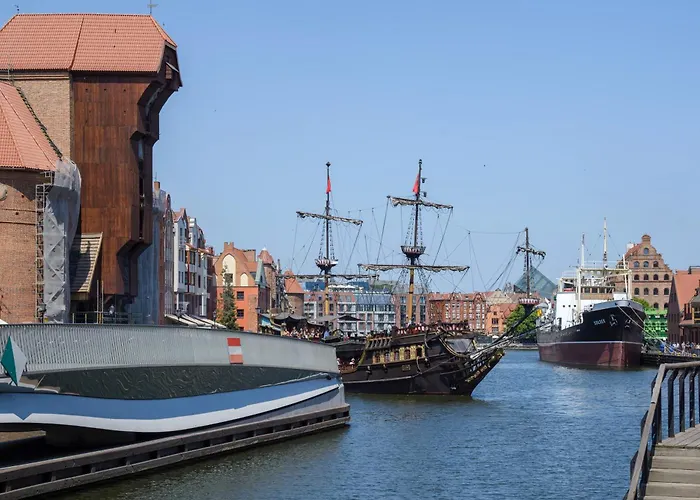 Maya's Flats & 33 - Granaria *