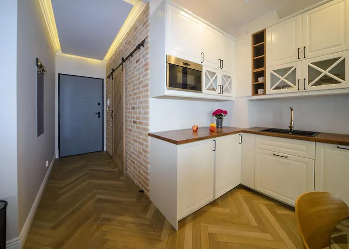 Maya's Flats & 33 - Granaria