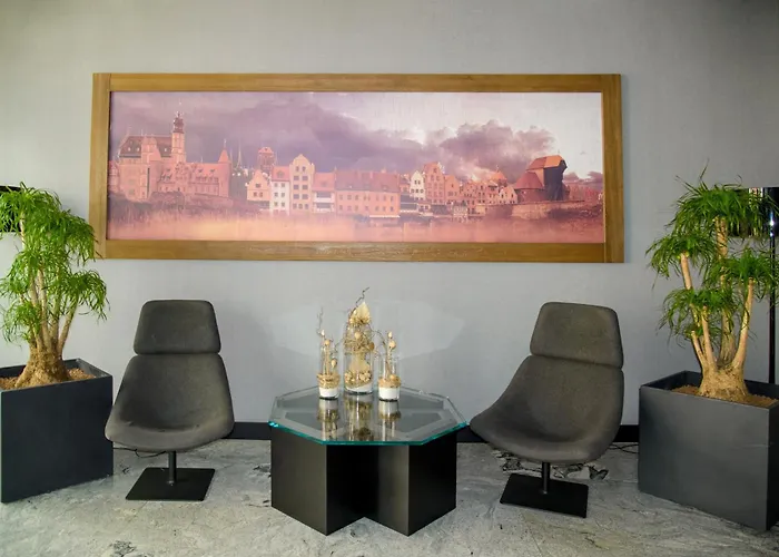 Maya's Flats & 33 - Granaria *