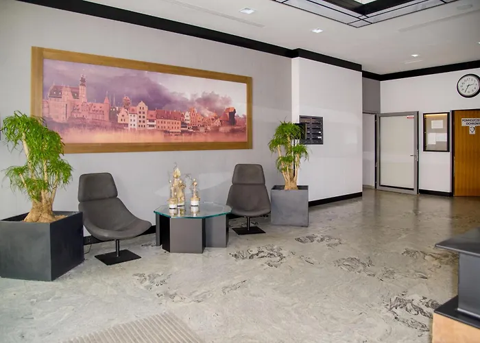 Maya's Flats & 33 - Granaria *